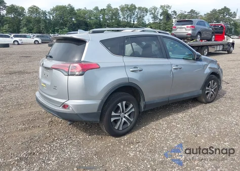2017 Toyota Rav4 Le z USA, uszkodzony, nr VIN 2T3BFREV1HW661351